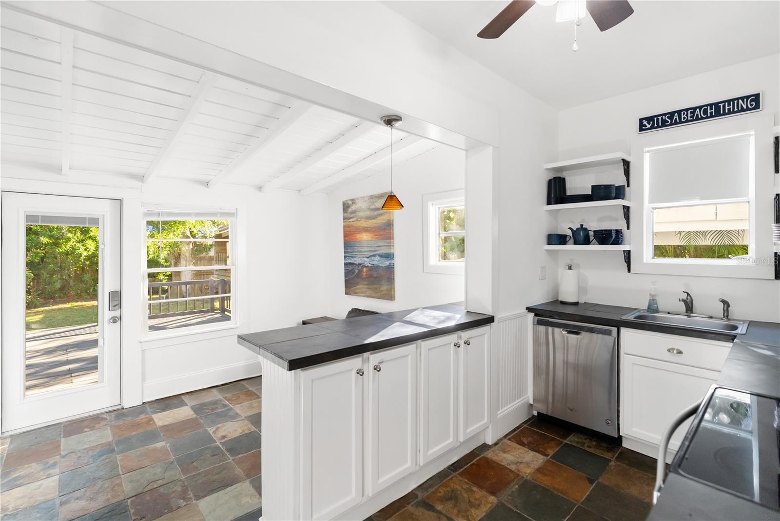 RUSTIC LODGE - Residential