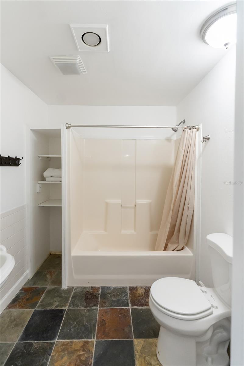 RUSTIC LODGE - Residential