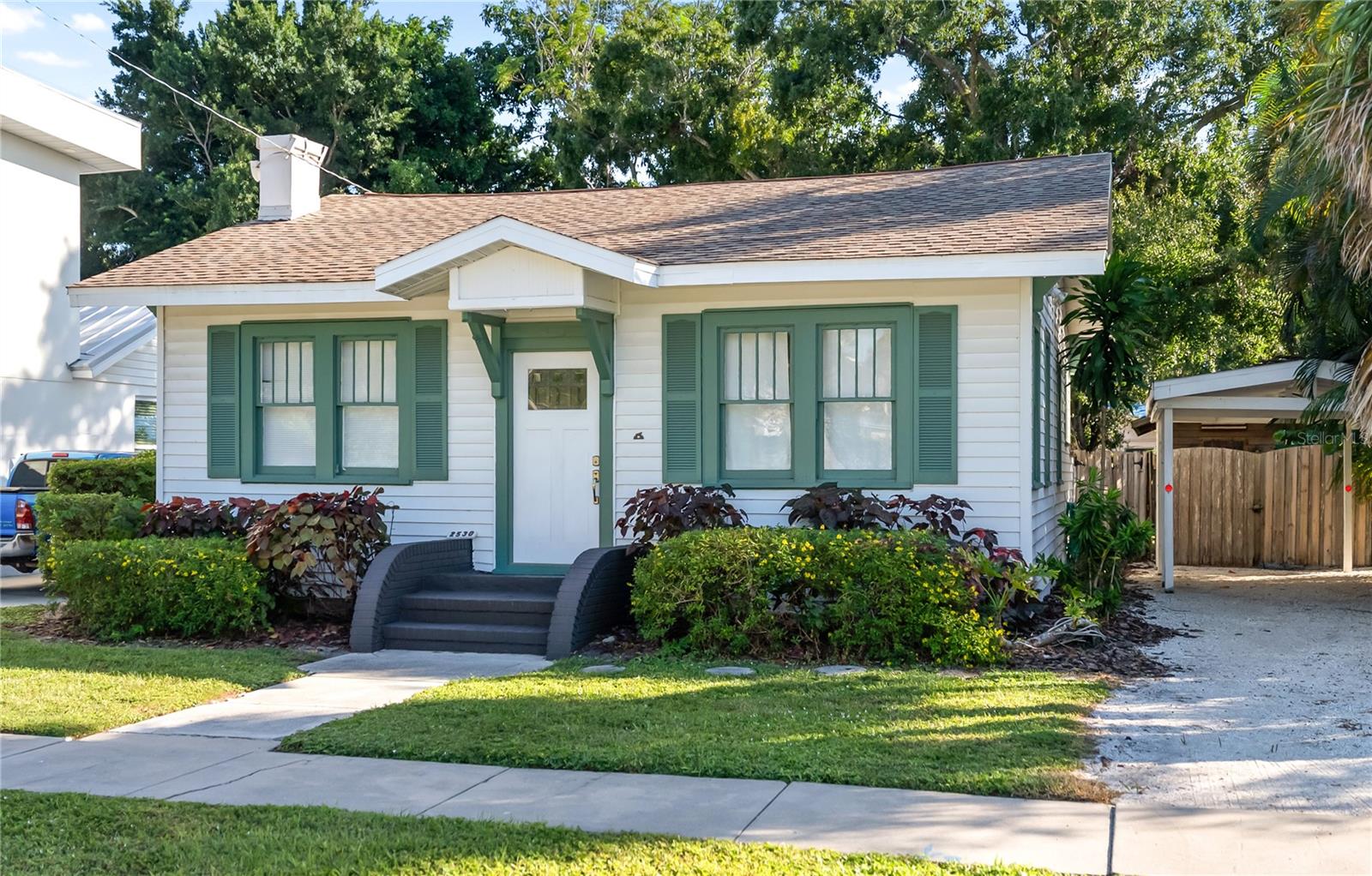 RUSTIC LODGE - Residential