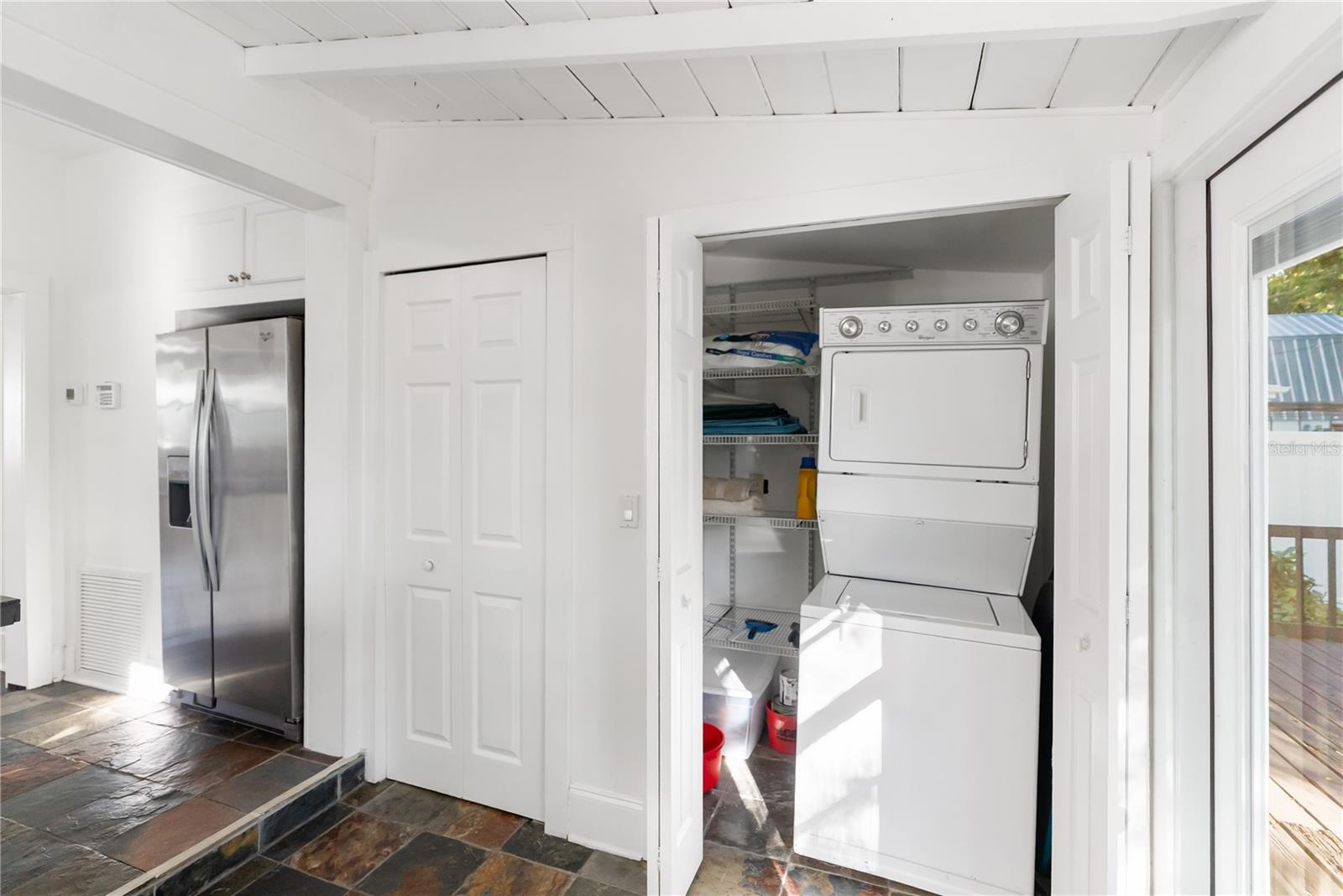 RUSTIC LODGE - Residential