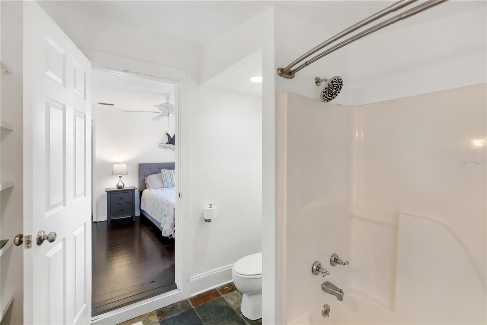 RUSTIC LODGE - Residential