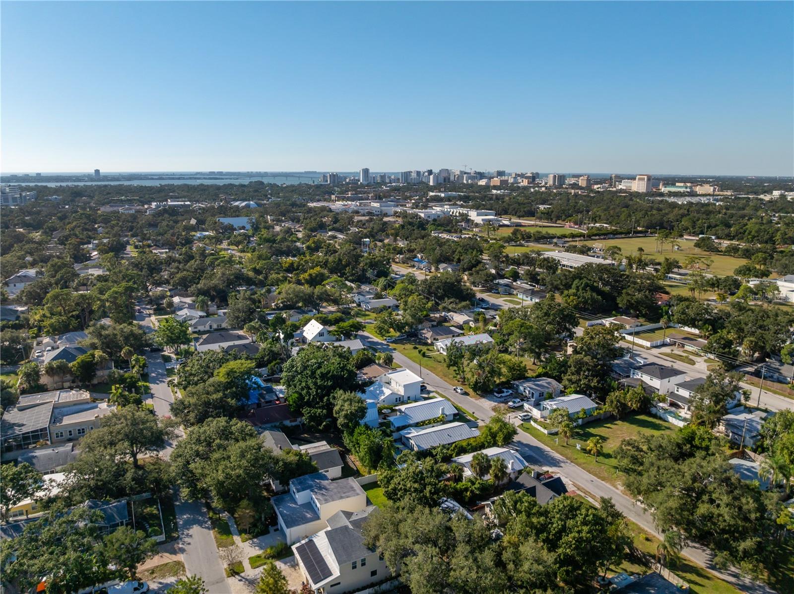 RUSTIC LODGE - Residential