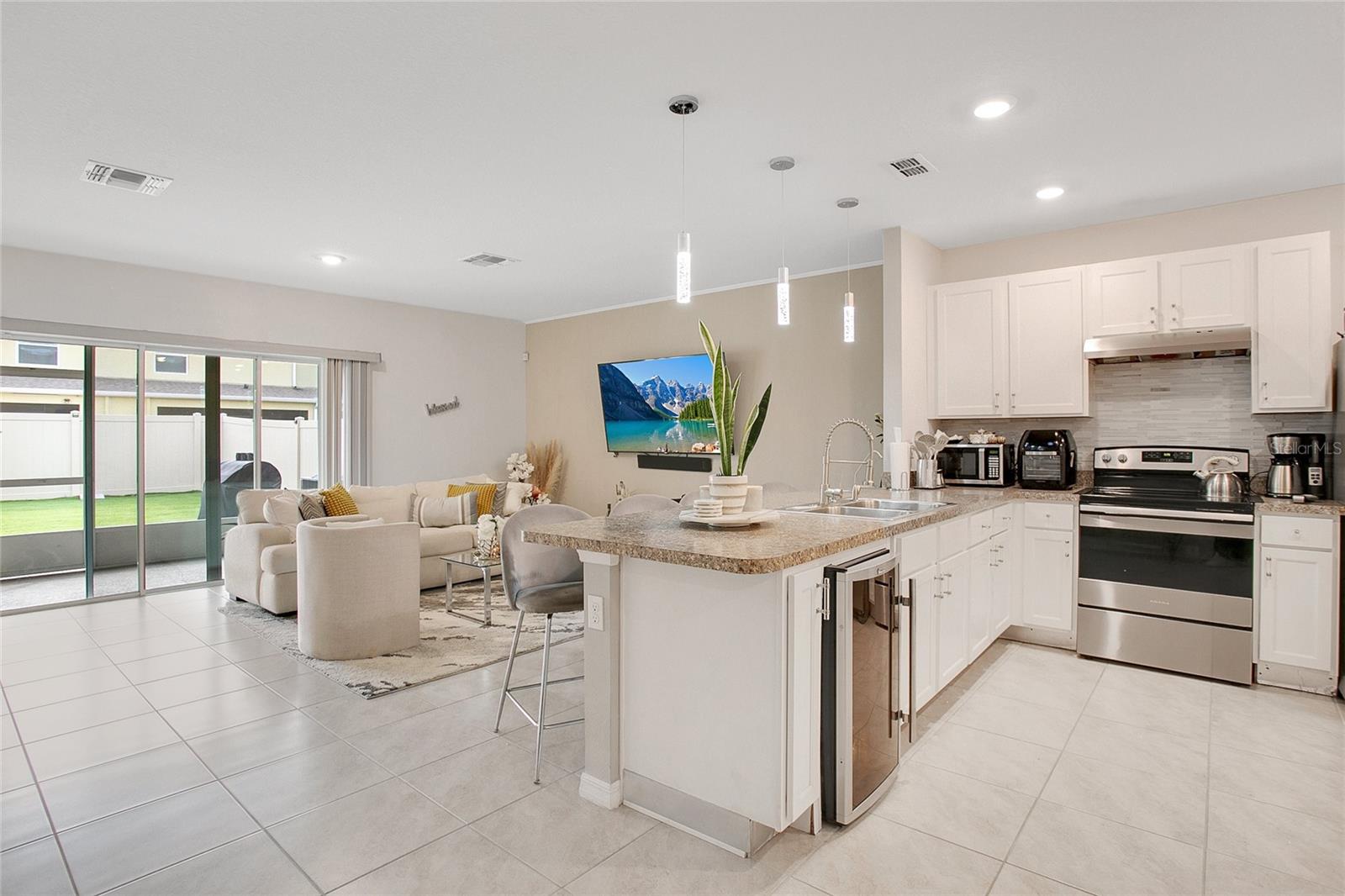 MURANO/WESTSIDE PH 2 - Residential Lease