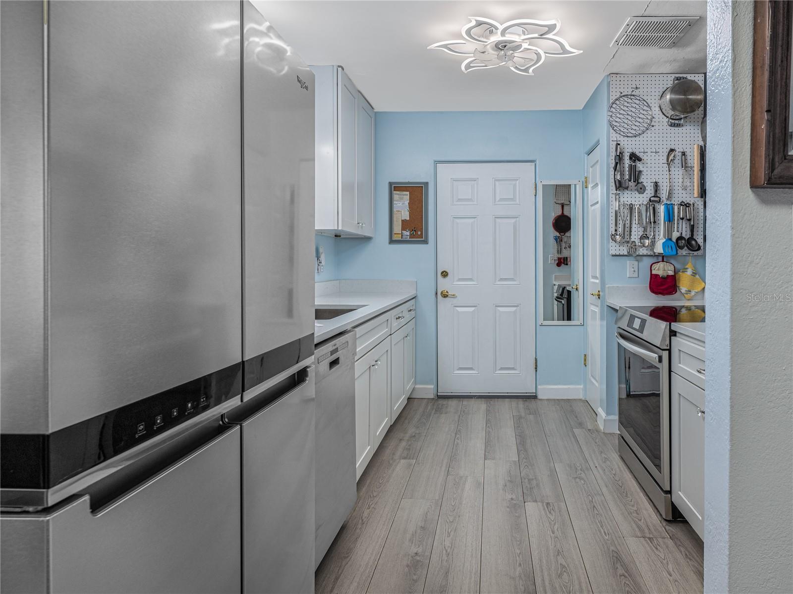 INTERLAKE PARK SECOND ADD - Residential
