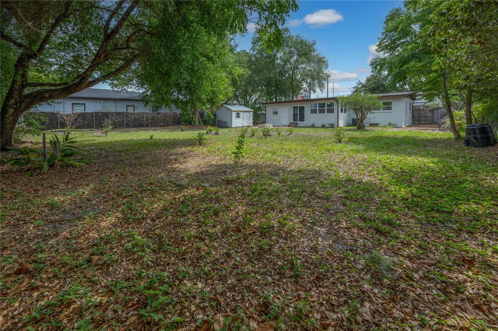 INTERLAKE PARK SECOND ADD - Residential