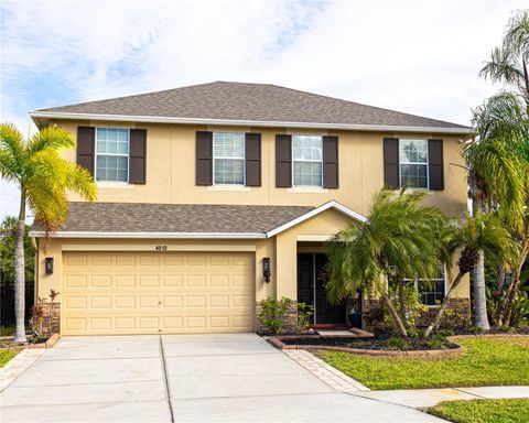 A home in PARRISH