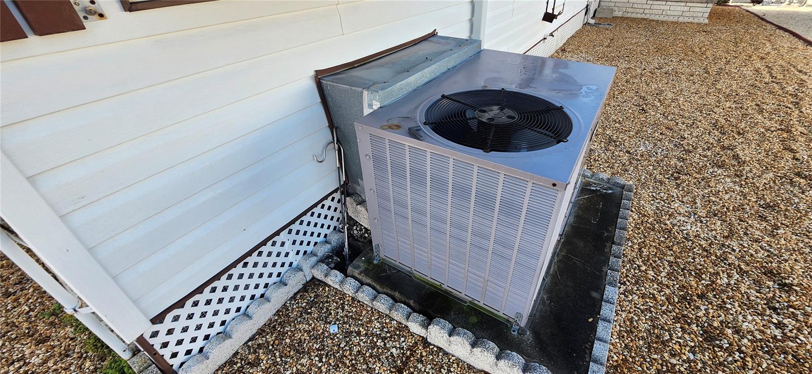 TIKI VILLAGE MHP CONDO - Residential