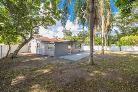 A home in SEMINOLE