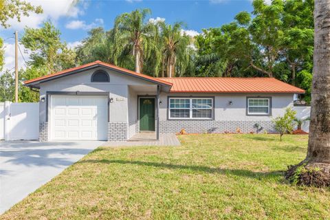 A home in SEMINOLE