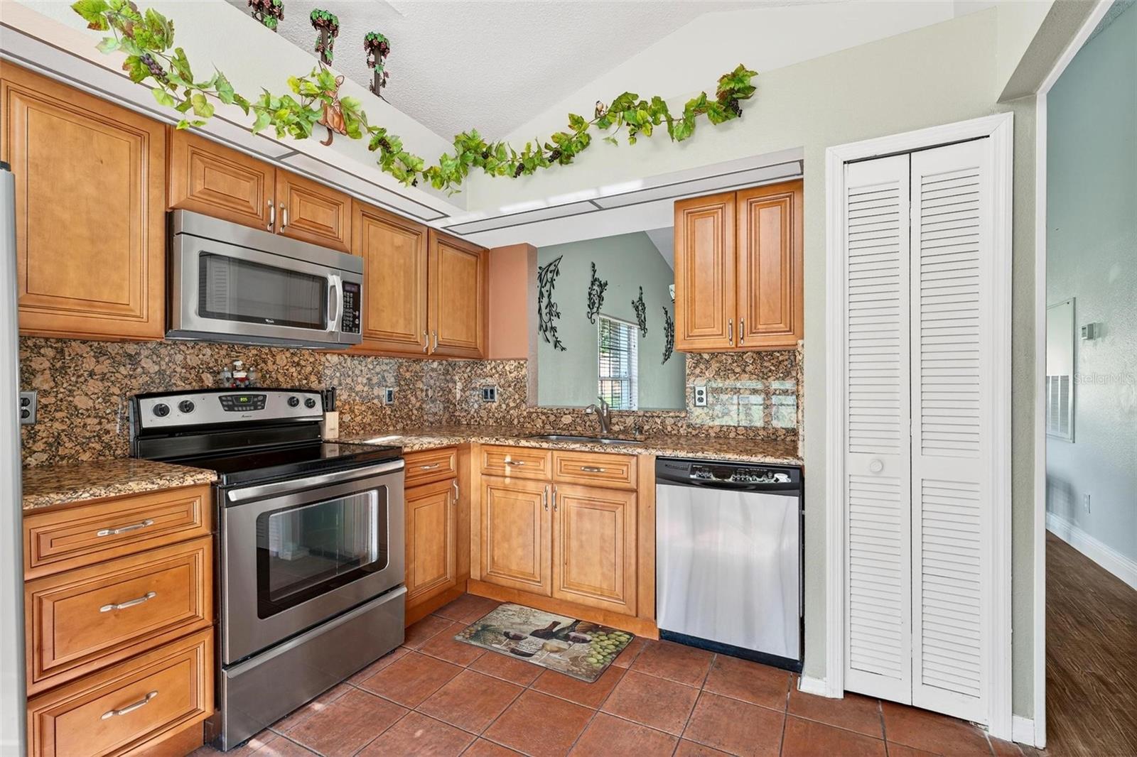 ISLAND COVE VILLAS PH 3 - Residential