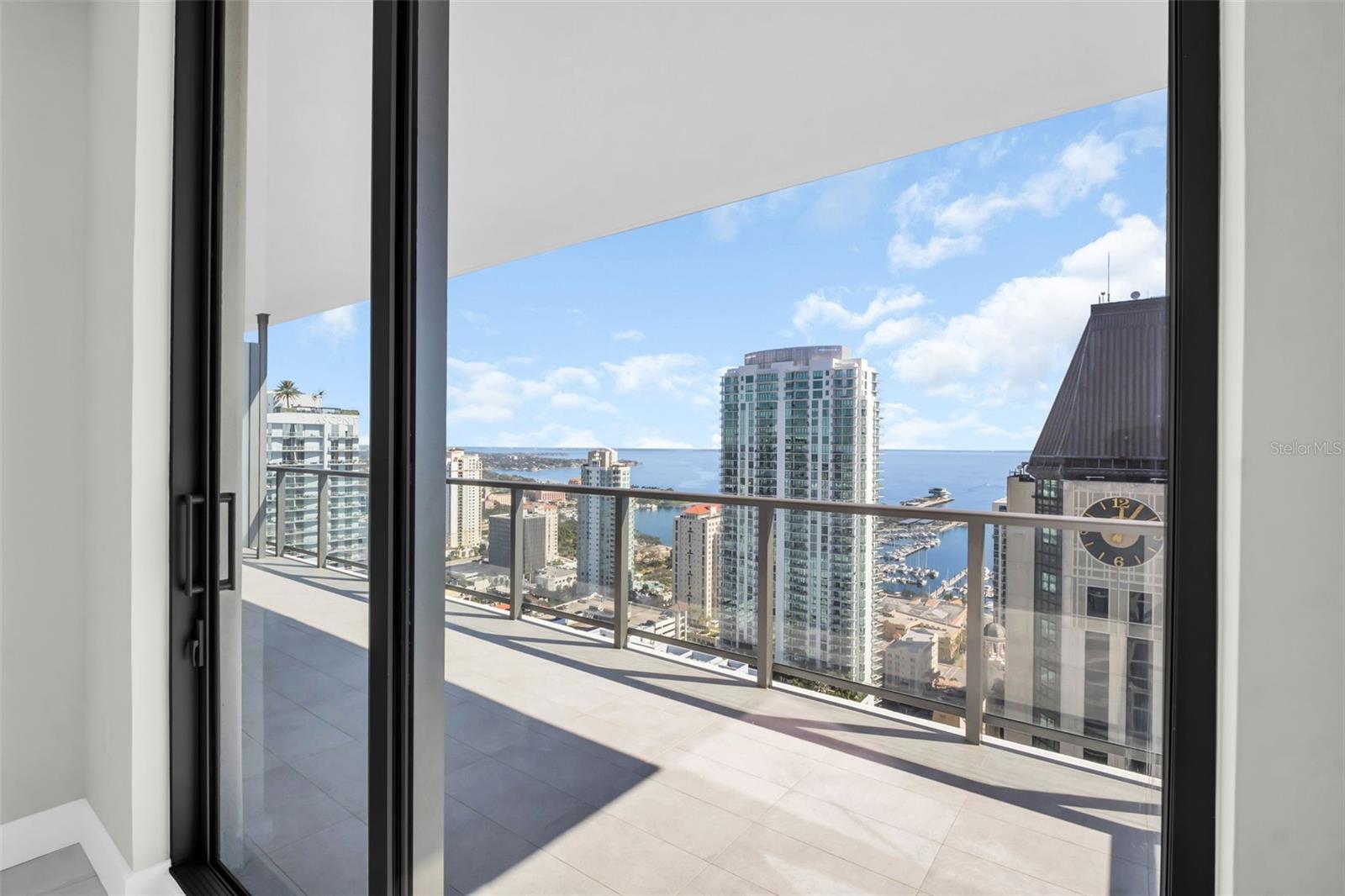 ART HOUSE - Residential