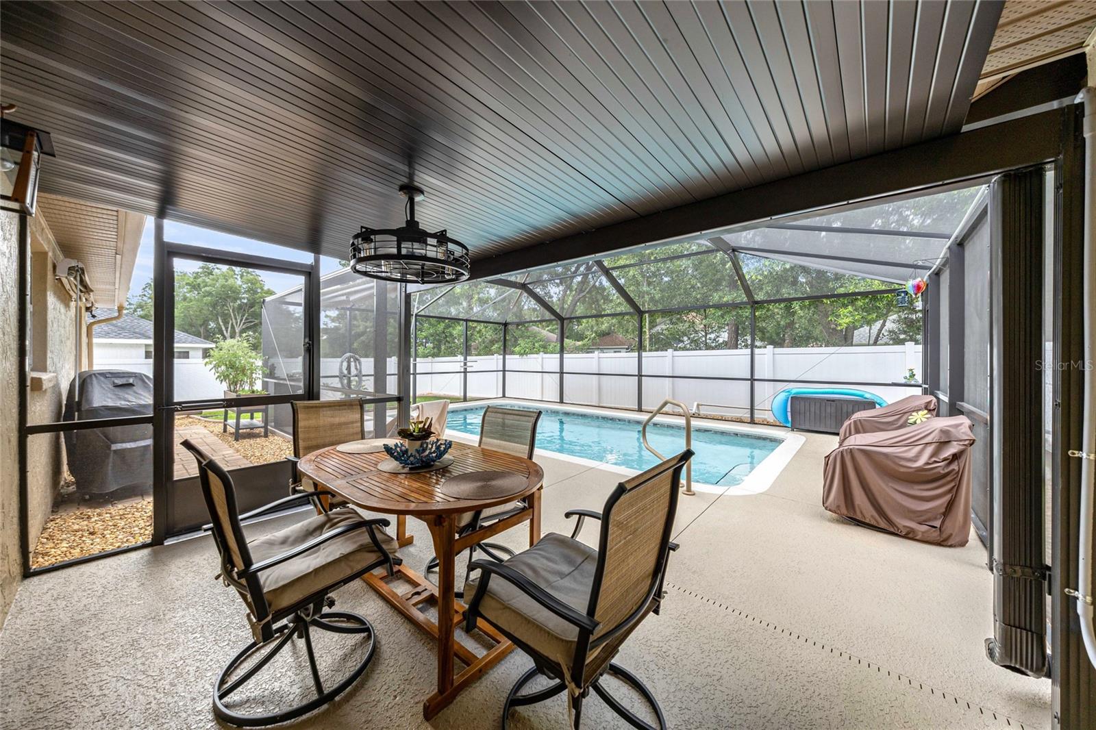 OAK RIDGE ESTATE - Residential