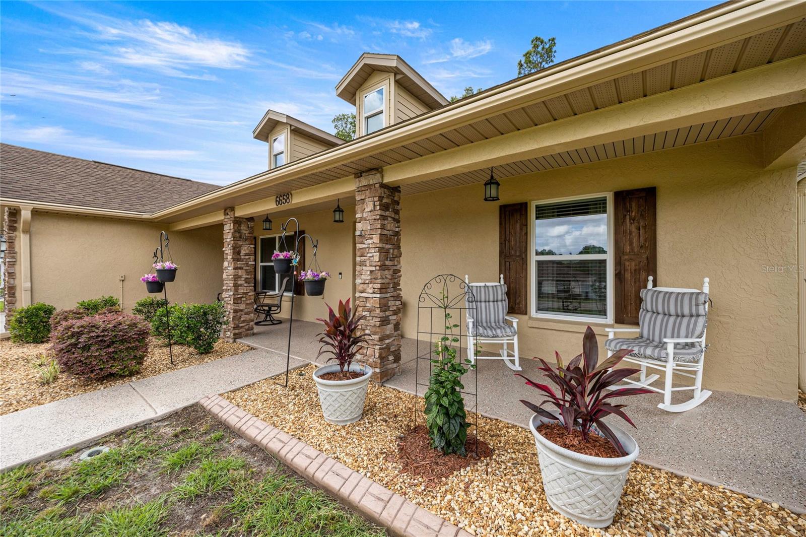 OAK RIDGE ESTATE - Residential