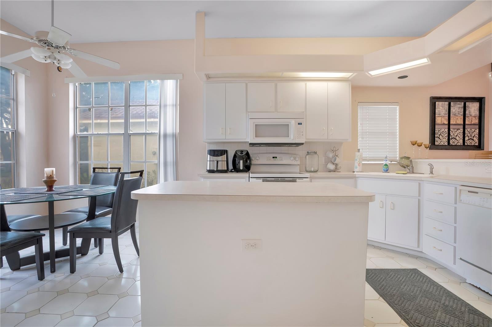 ASTON GREENS - Residential