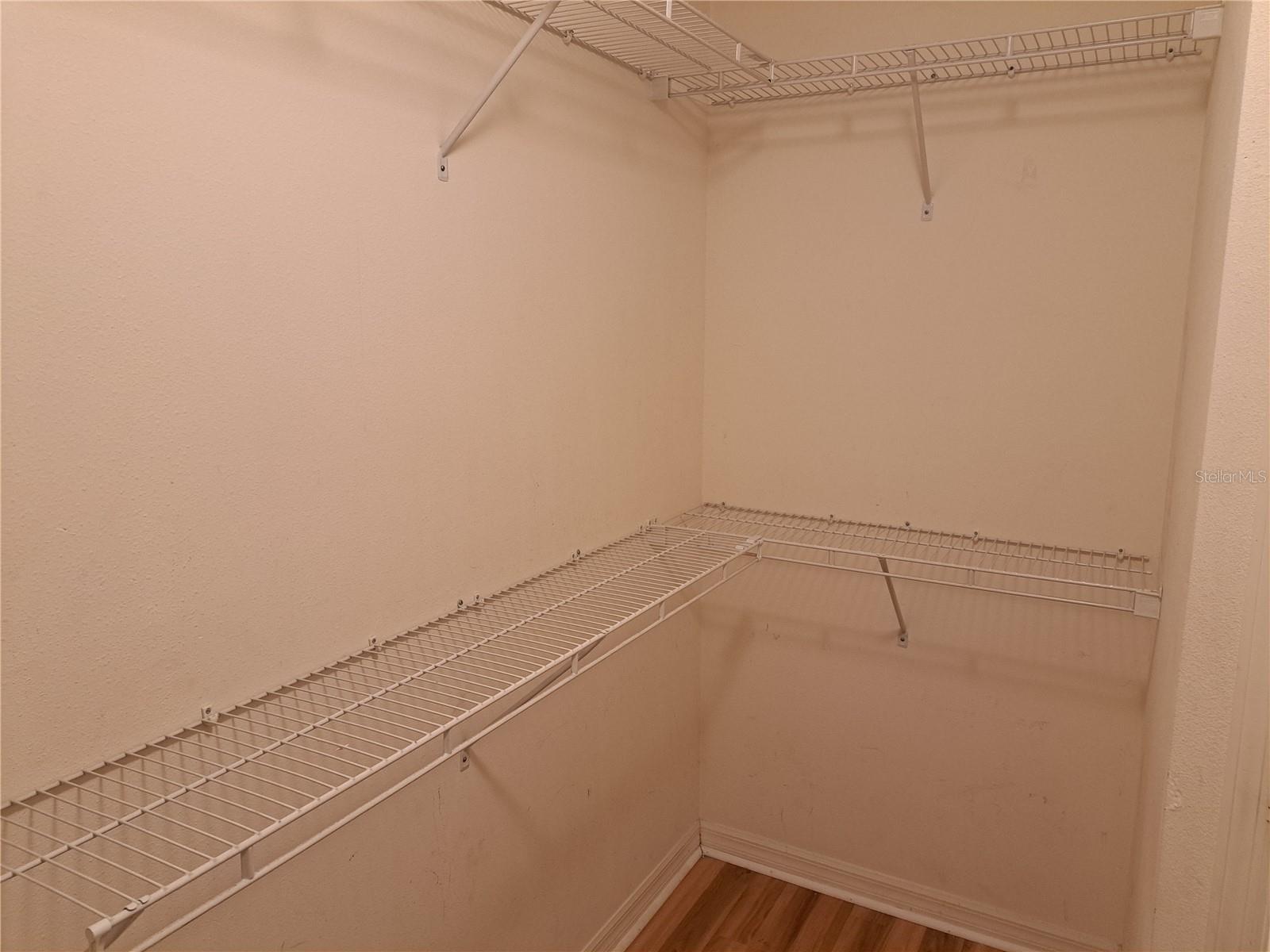 SILVER SPRINGS SHORES - Residential