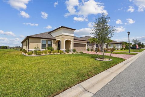 A home in POINCIANA