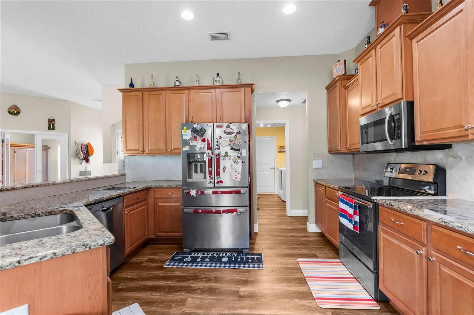 ROYAL HIGHLANDS - Residential