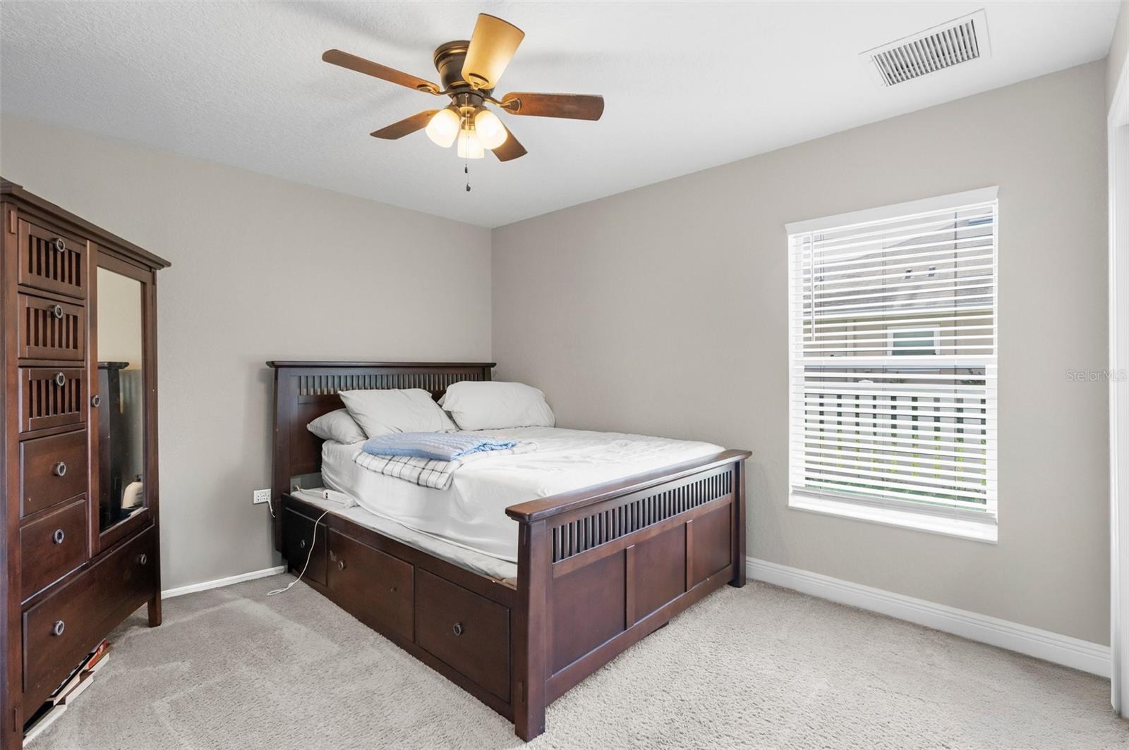 ROYAL HIGHLANDS - Residential