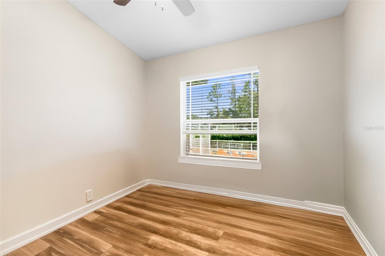 ROYAL HIGHLANDS - Residential