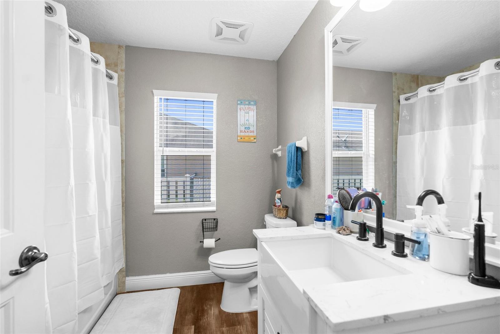 ROYAL HIGHLANDS - Residential