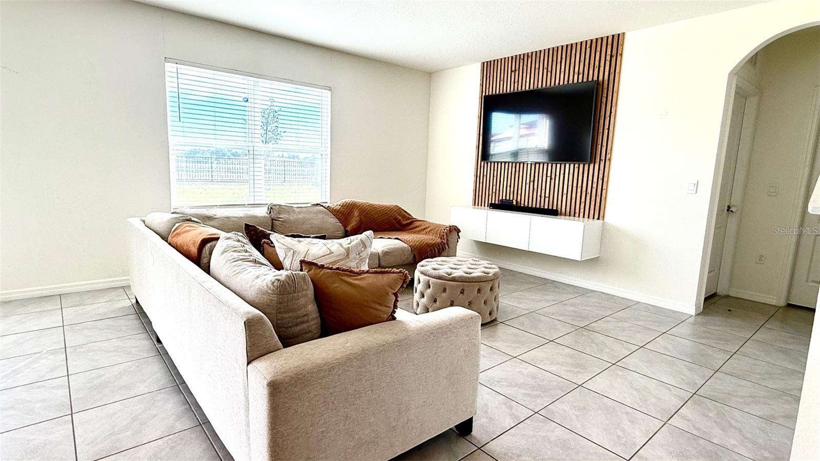 LAKE CHARLES RESIDENCE PH 1C - Residential Lease