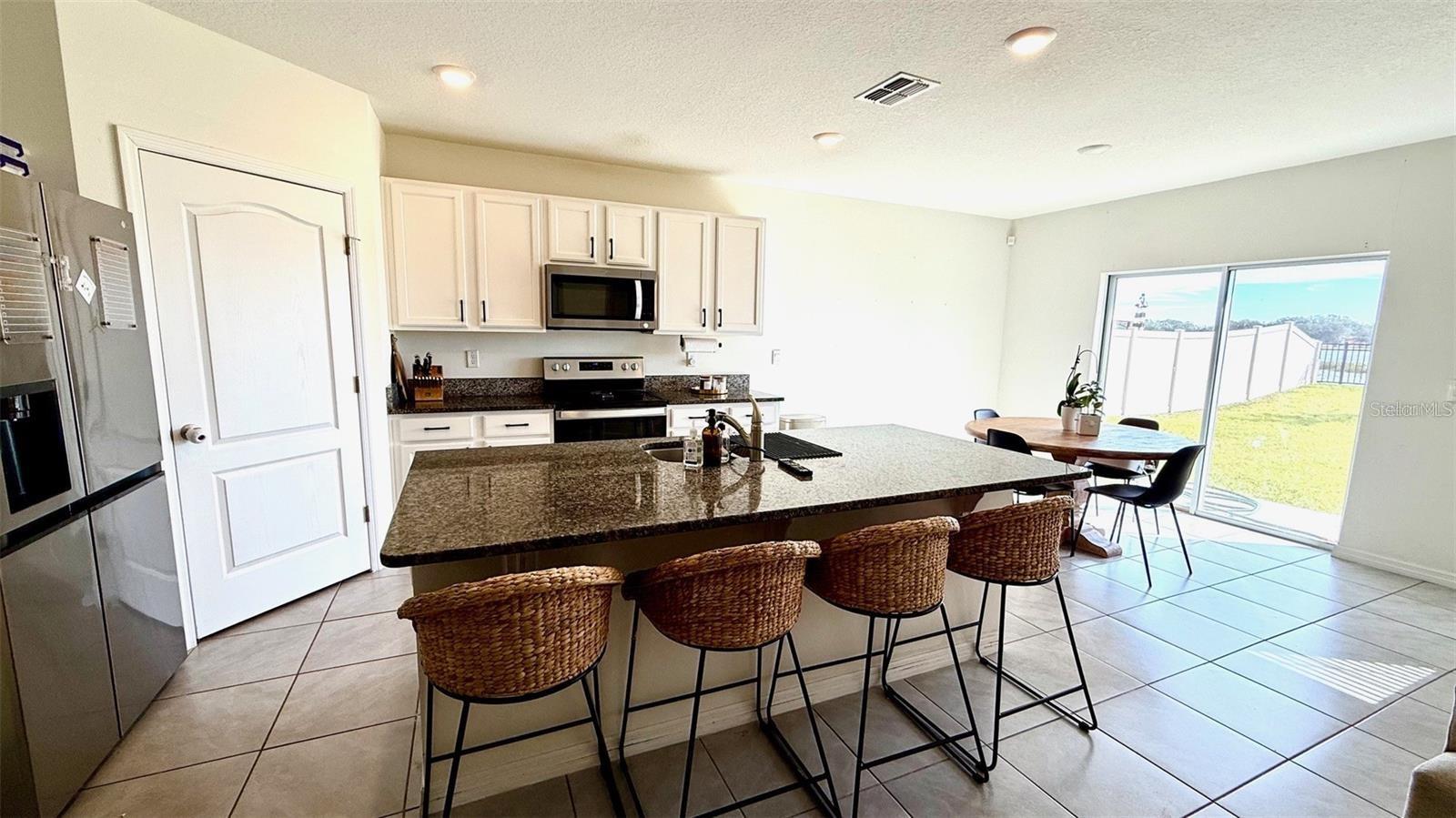 LAKE CHARLES RESIDENCE PH 1C - Residential Lease