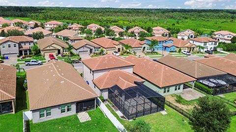 A home in LAKELAND