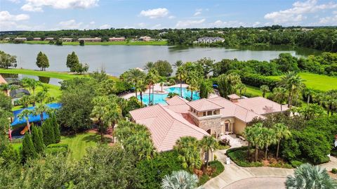 A home in LAKELAND