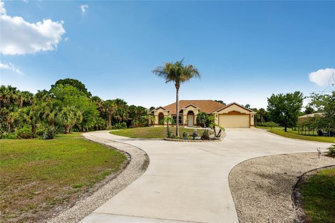 Photo of 4880 Date Palm St, Cocoa, FL 32927 (MLS # L4962584)