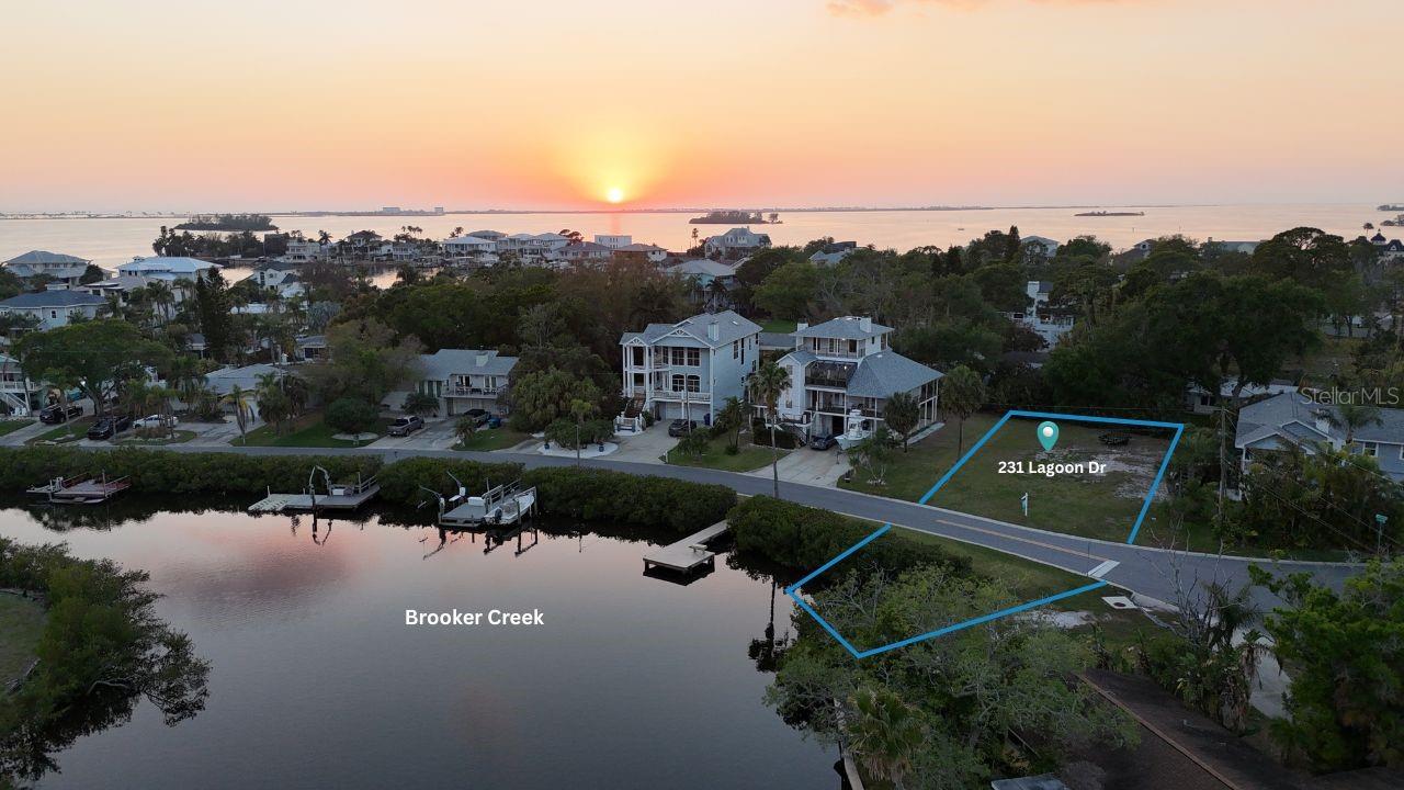 231 LAGOON DRIVE