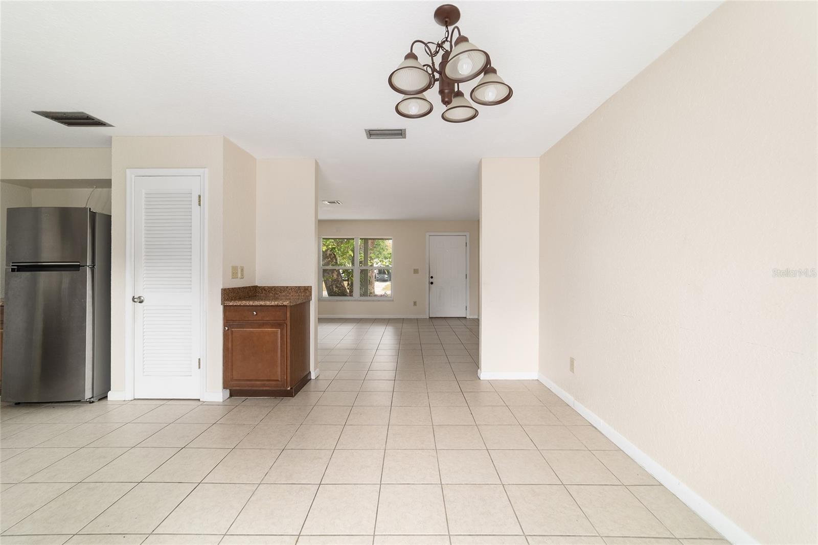 ROY MIMS - Residential Lease