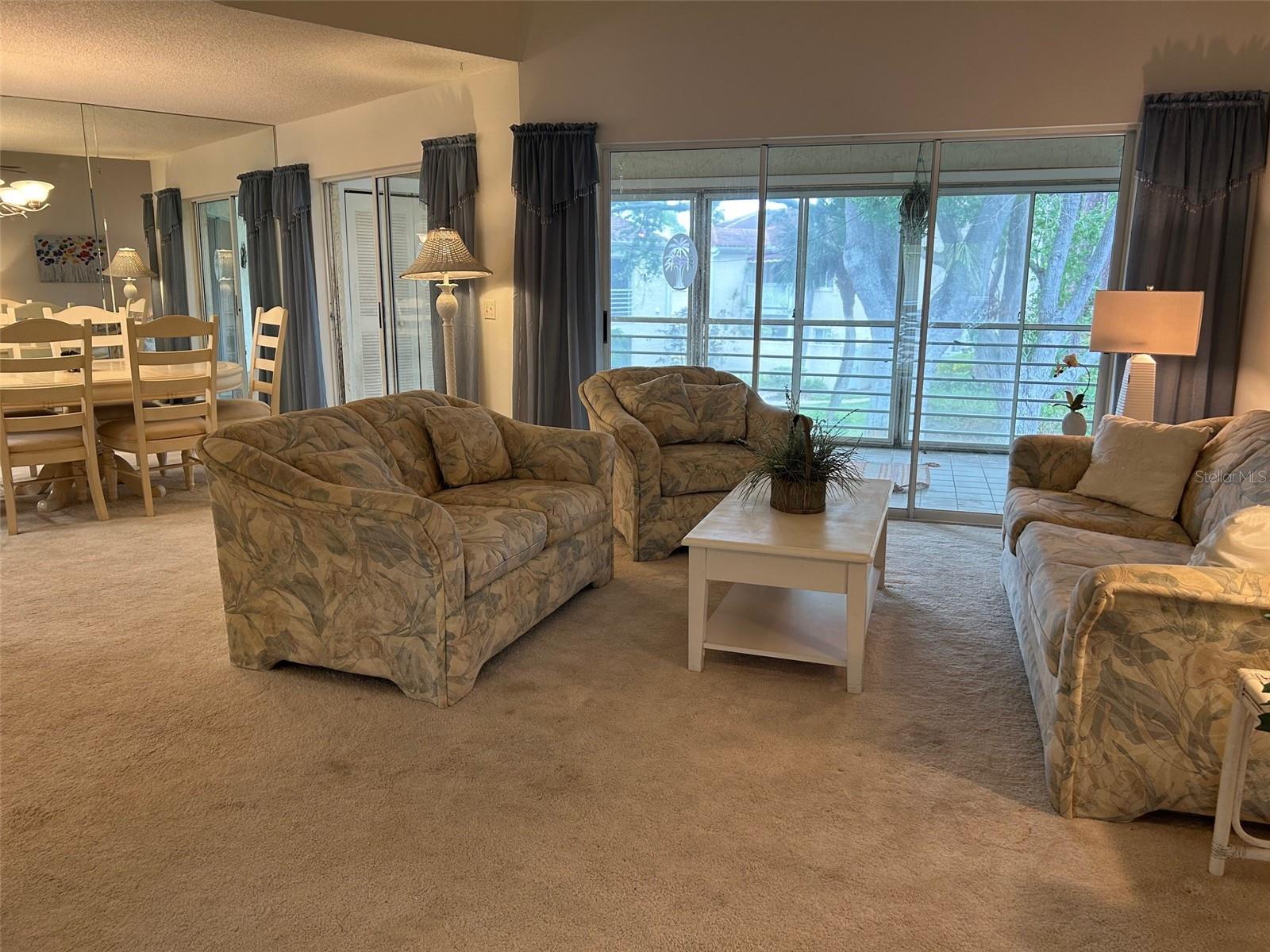 VIZCAYA PH 6,10&11 - Residential