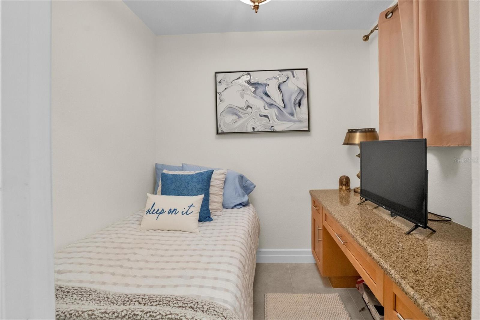 WATERS EDGE CONDO - Residential