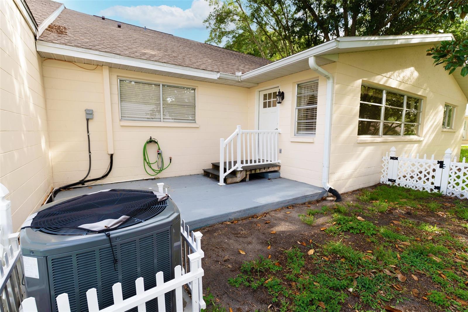 CIRCLE SQUARE WOODS - Residential