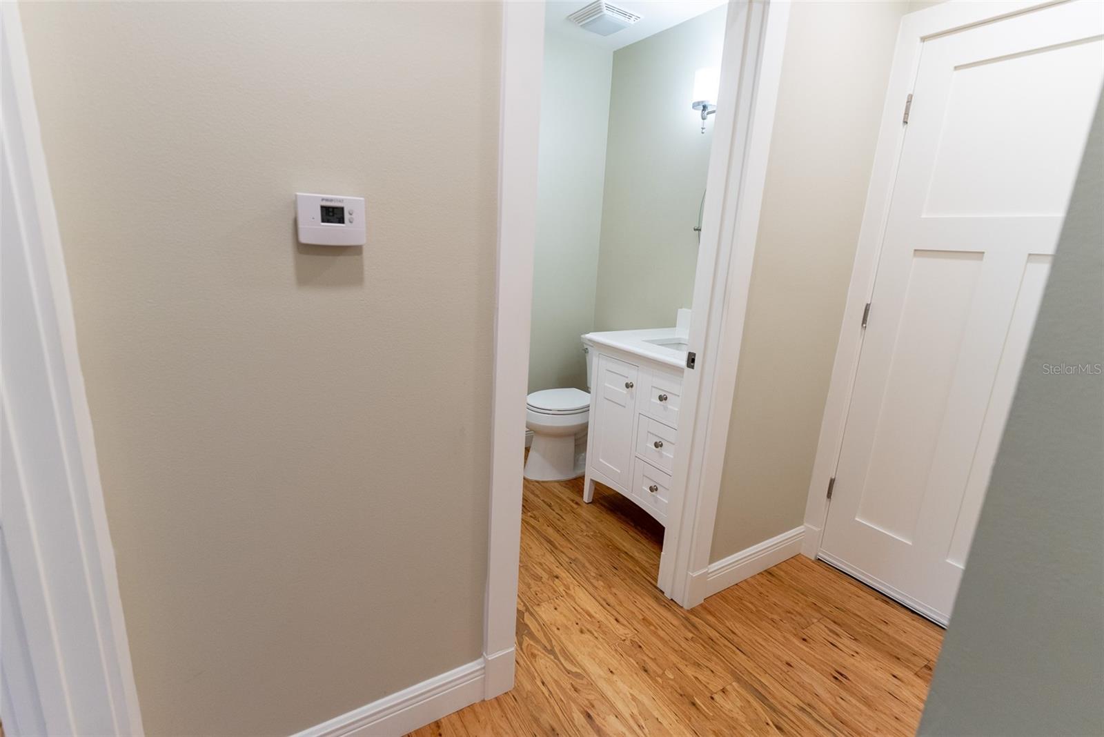 CIRCLE SQUARE WOODS - Residential