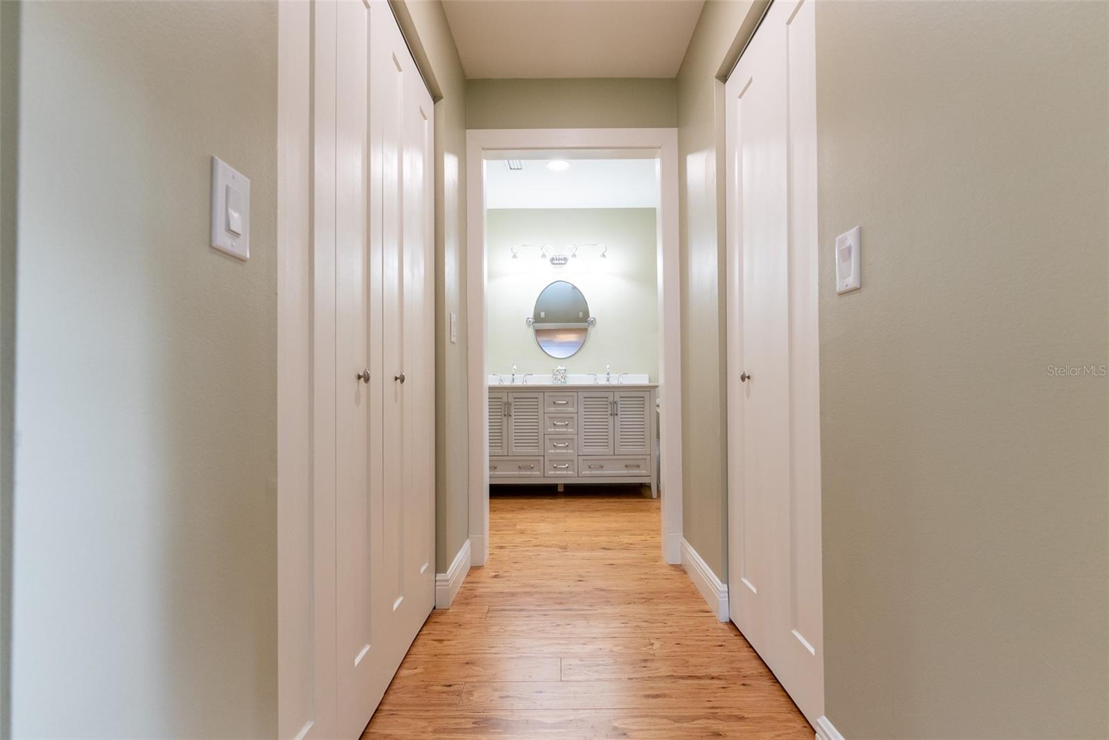 CIRCLE SQUARE WOODS - Residential