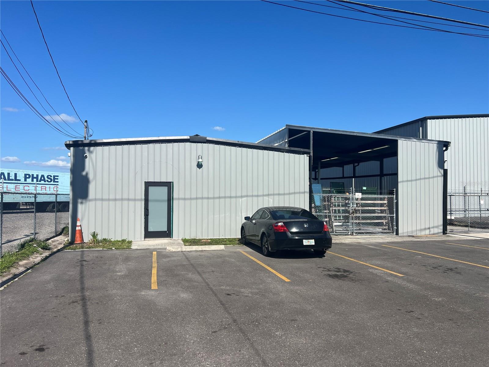 This 5,004 SF Drew Park Industrial Warehouse is located on a 10,277 SF IG zoned lot. The building features 1,410 SF of recently renovated showroom and office leading to 1,926 SF of interior warehouse spaces which adjoins an open partially enclosed and fully fenced exterior warehouse area of an additional 1,668 SF. The parcel has 7 parking spaces in the front as well as ample fenced area for parking for multiple trucks and trailers or use as a secure lay-down space for large materials.
Estimated CAM 2025: $3.44 / SF
Estimated Monthly Rent: $6,646.98 (base rent and CAM) plus sales tax
Located in the Drew Park area of Tampa north of I-275, just south of W. Hillsborough Avenue and west of Dale Mabry Highway, offering easy access to surrounding areas.
LEASE: Unit 5005 - 5,004 SF - $12.50 sf/yr NNN + CAM: $3.44 - Estimated Monthly Rent: $6,646.98 (base rent and CAM) plus sales tax