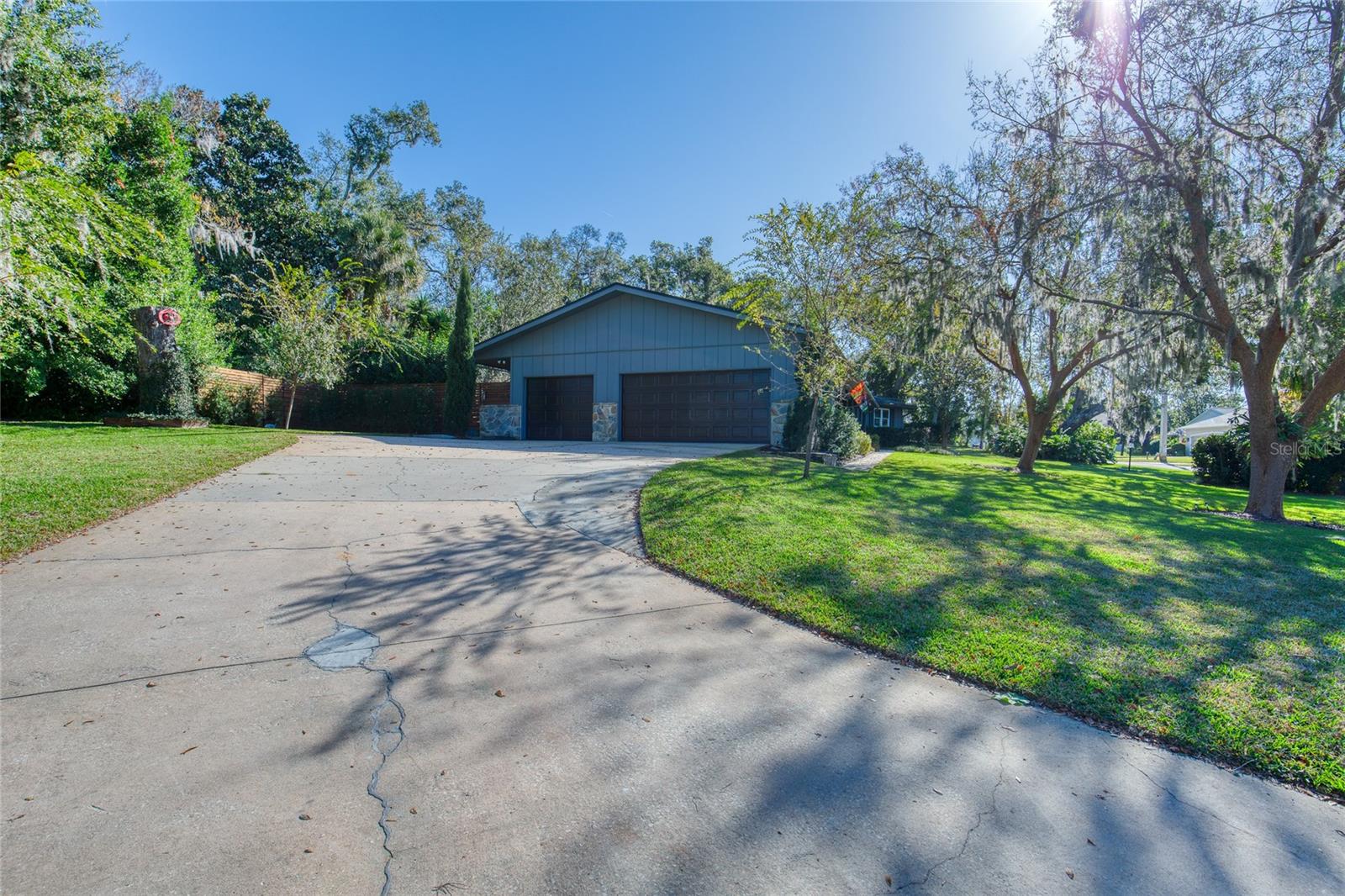 TOMOKA OAKS COUNTRY CLUB ESTATES - Residential