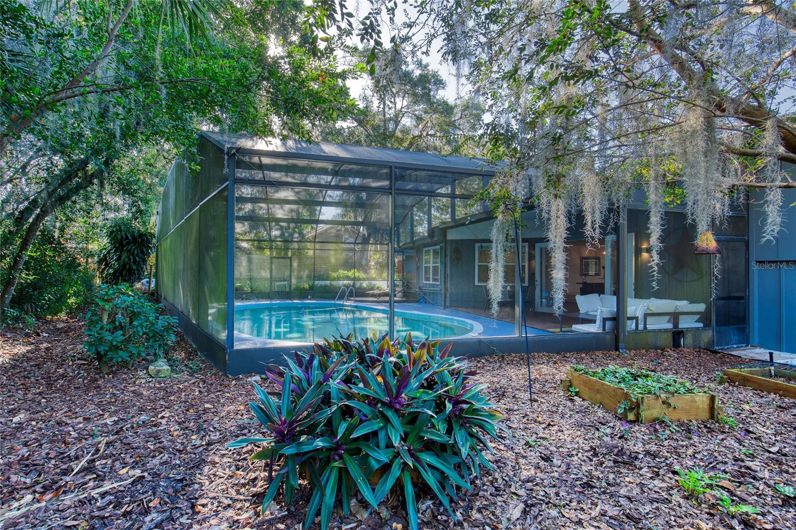 TOMOKA OAKS COUNTRY CLUB ESTATES - Residential