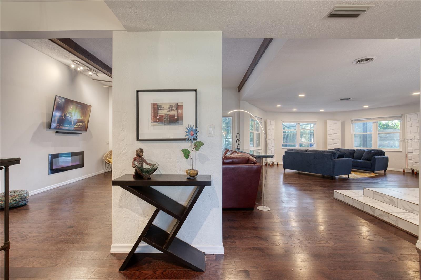 TOMOKA OAKS COUNTRY CLUB ESTATES - Residential