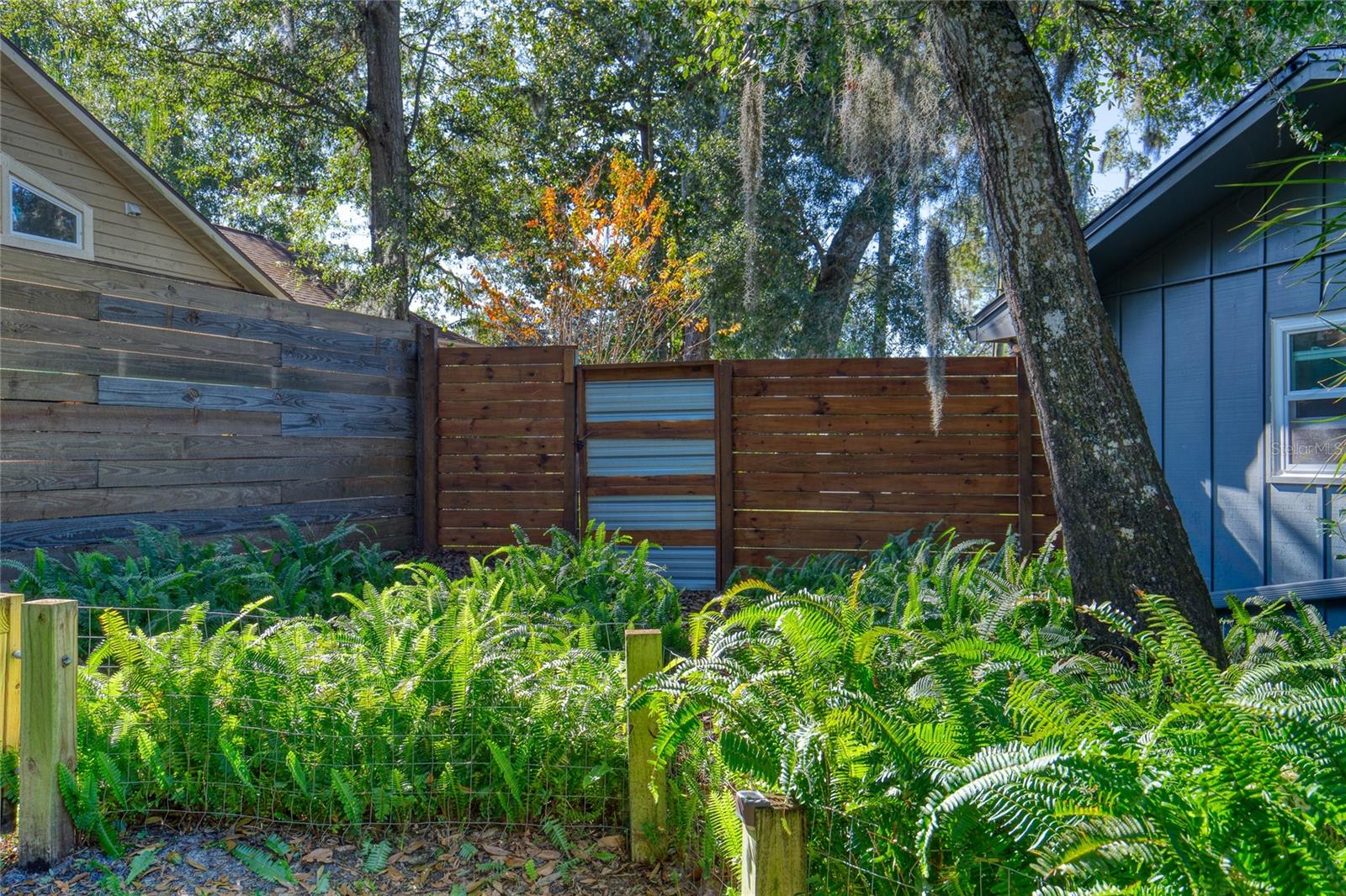 TOMOKA OAKS COUNTRY CLUB ESTATES - Residential