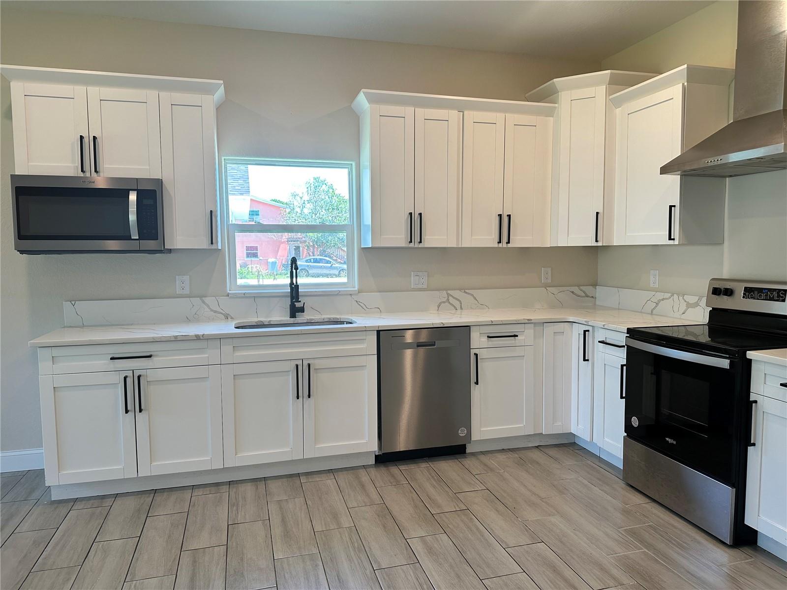 LOCKHART & MATHIS - Residential