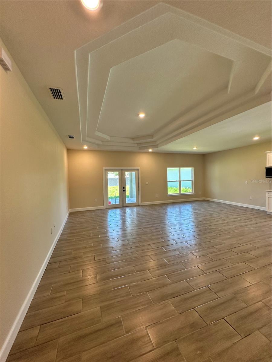 LOCKHART & MATHIS - Residential