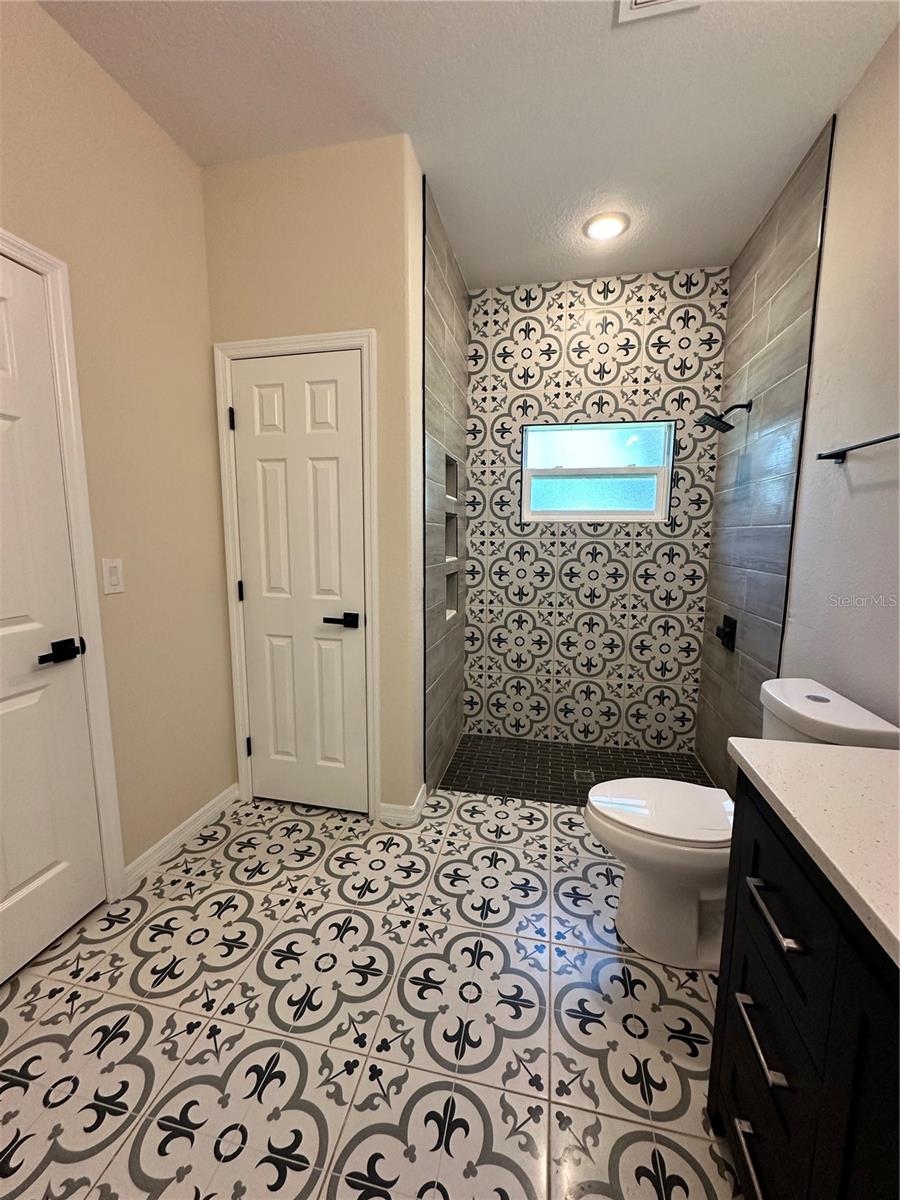 LOCKHART & MATHIS - Residential