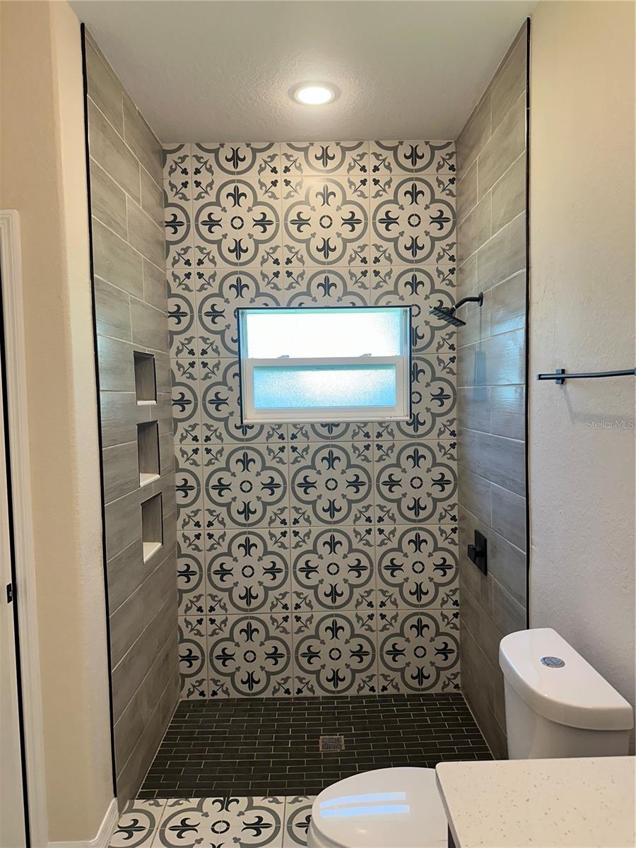 LOCKHART & MATHIS - Residential