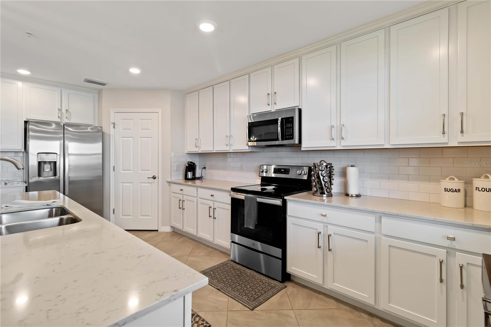 SARASOTA NATIONAL - Residential Lease