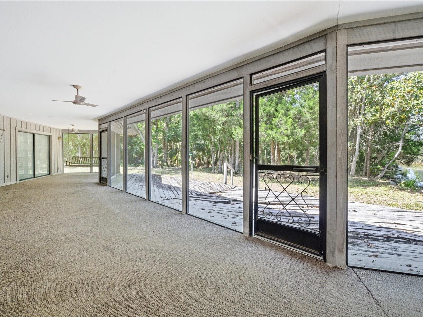 8979 W WHITE DOGWOOD DRIVE