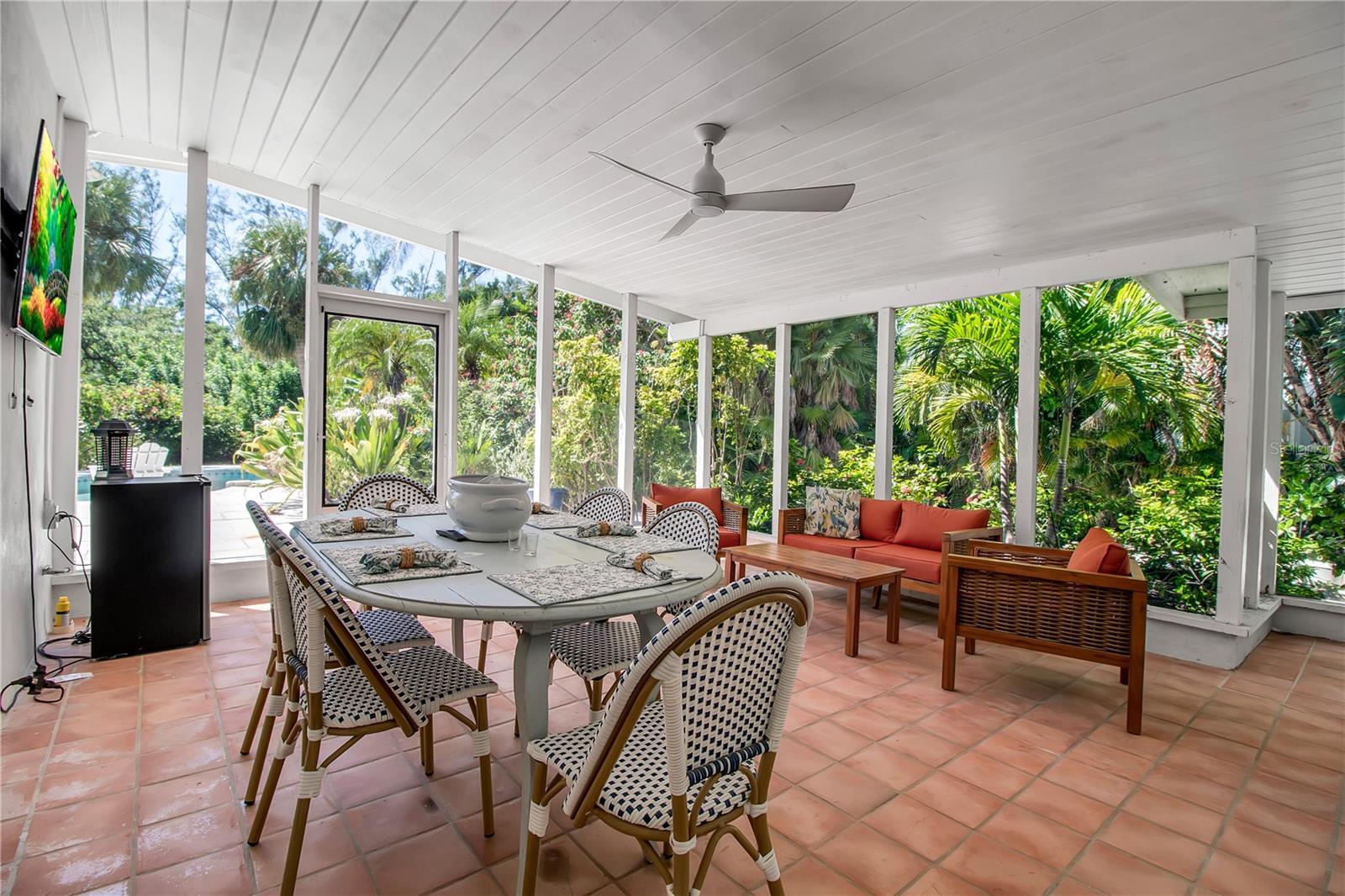 LONGBEACH ON LONGBOAT KEY - Residential Lease