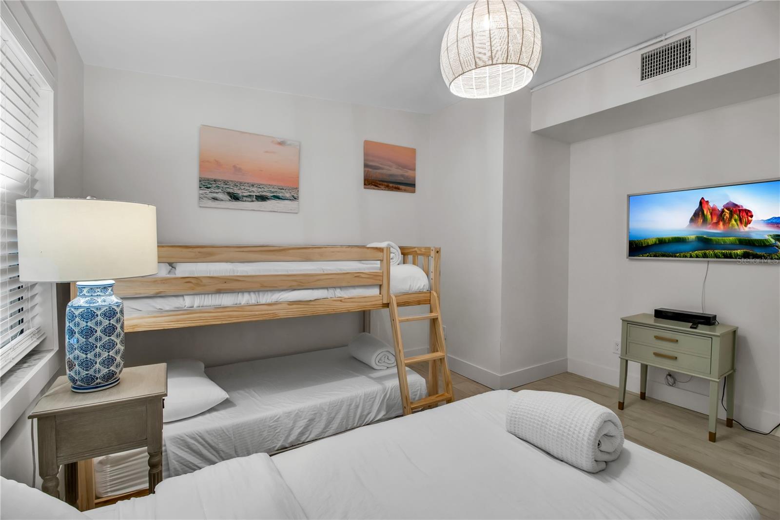 LONGBEACH ON LONGBOAT KEY - Residential Lease