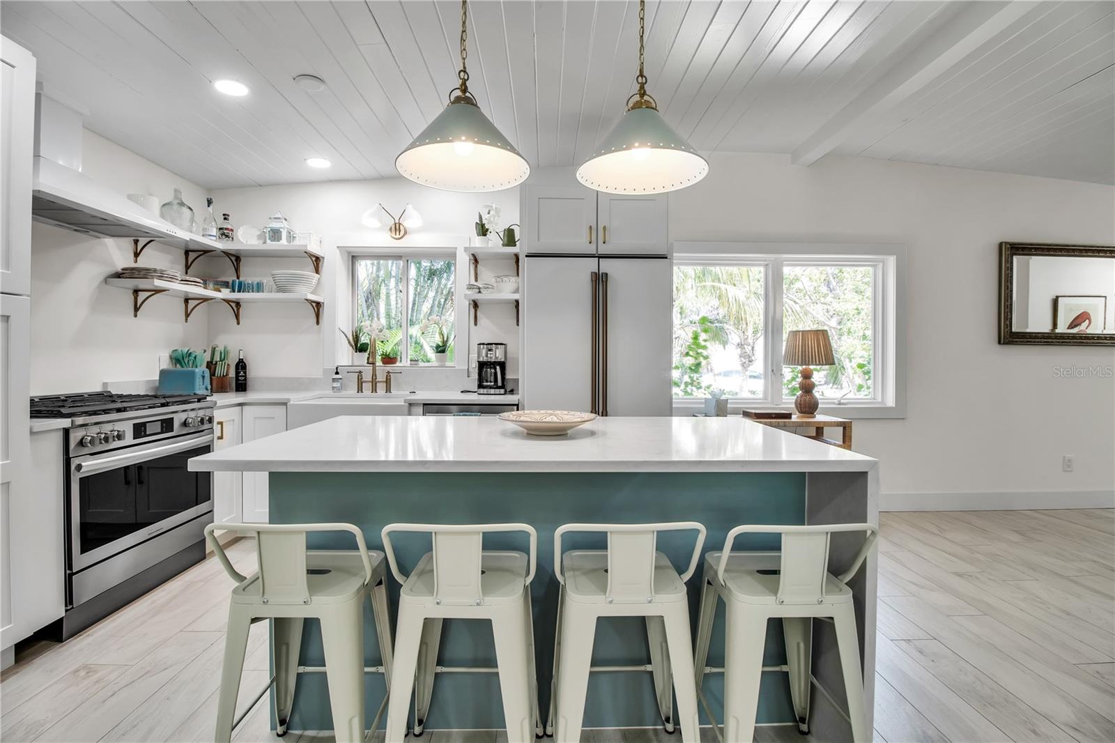 LONGBEACH ON LONGBOAT KEY - Residential Lease